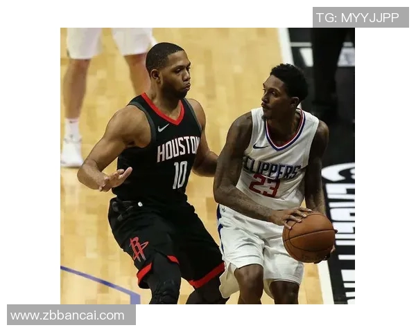 哈维西蒙斯：新生代球星的崛起与未来发展潜力分析